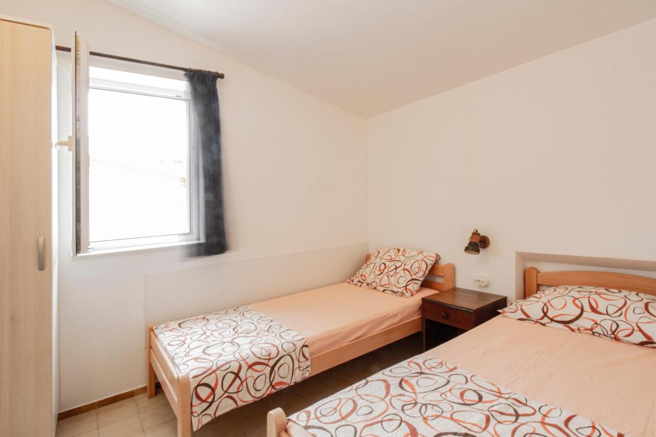 Ferienwohnung Galapagus Privat Beach & Boat Dock Metajna Exterior foto